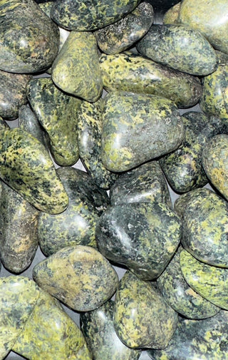Jade ~ Nephrite (Peruvian) ~ Tumbled